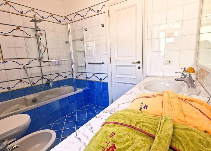 Maiora Πανσιόν